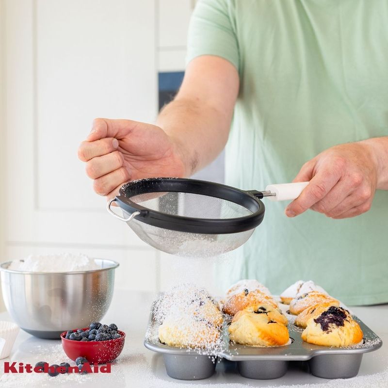 Peneira em Aço Inox Coar Polvilhar Cozinha Branca KitchenAid